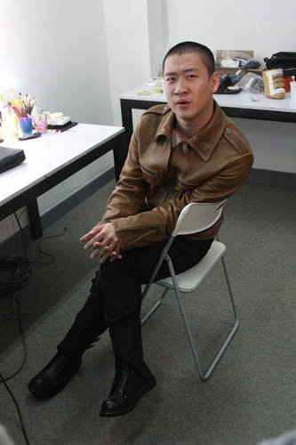 曹云金已获蛇年春晚邀请 相声会出现“骑马舞”